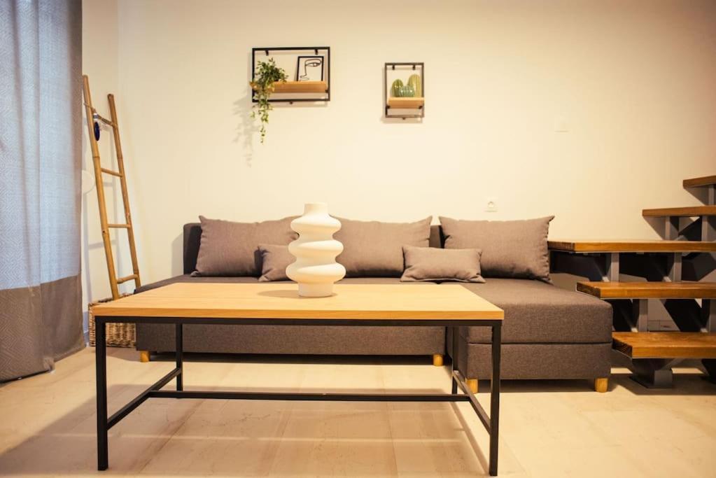 Central Maisonette Волос Екстер'єр фото